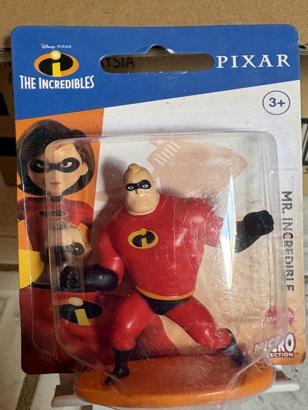 Boneco Mr. Incredible