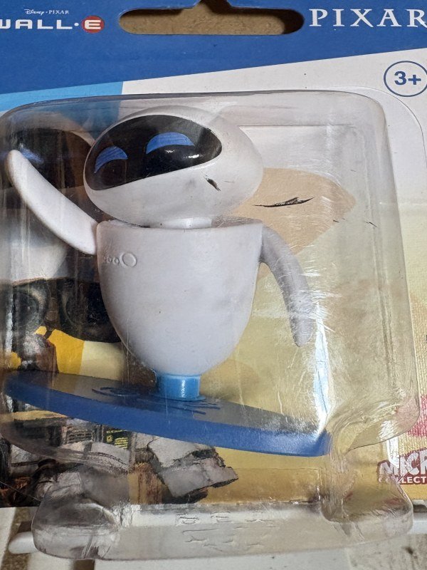 Figura de Ação EVE